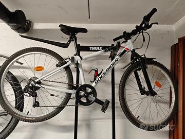 Bicicletta mountain bike bianca da ragazzo/a