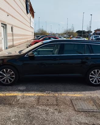 PASSAT VARIANT B8 1.6 TDI 120 CV