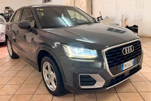 Q2 1.6tdi gancio traino