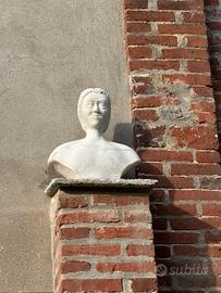 Statua