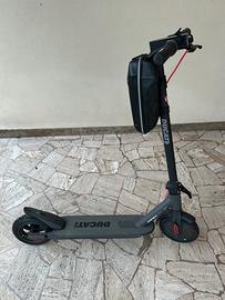 Monopattino DUCATI +CASCO DUCATI