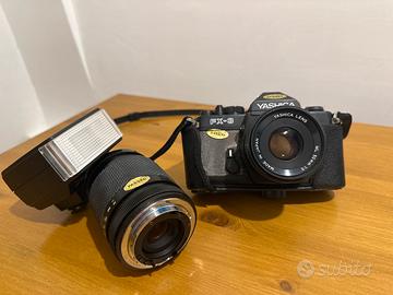 Macchina fotografica Yashica FX-3 rullino