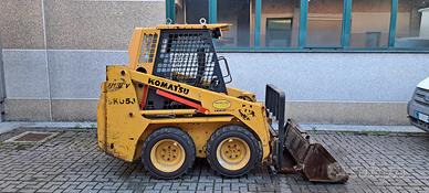 Pala compatta-caricatore a benna KOMATSU SK05J