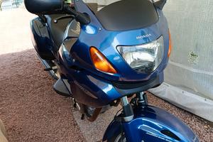 Honda Deauville 