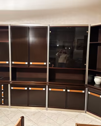 Credenza angolare, ritiro a carico dell'acquirente
