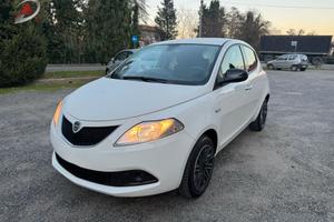 Lancia Ypsilon 1.0 FireFly 5 porte S&S Hybrid Gold