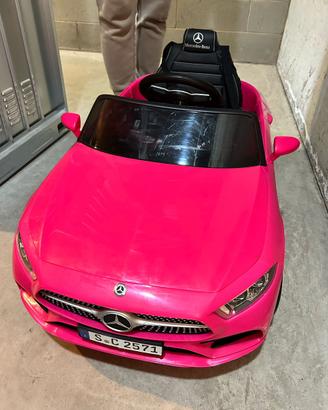 Macchina mercedes elettrica fucsia per bimbi