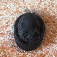 Cappellino vintage con veletta.