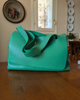 Borsa spalla vera pelle martellata verde prato