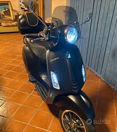Vespa Primavera 125 S 2024 Nero Opaco – 2.265 km