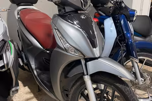 Kymco People 150 S
