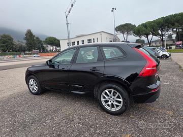 VOLVO XC60 40D Bussiness