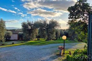 Rustico / Casale di 129 m² con 3 locali e box auto