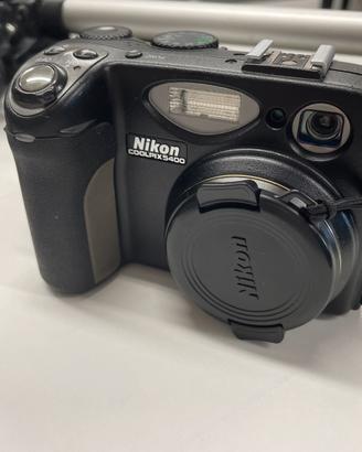 Nikon  coolpix 5400