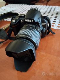  nikon d3000 con obiettivo nikon 