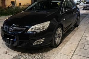 Opel Astra CDTI 2011