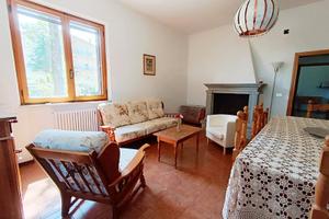 Pennabilli 4+4 con tre camere e giardino