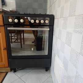cucina elettrica ariston 