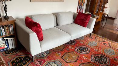 Divano Oliver flou lineare 250 cm in lino grigio