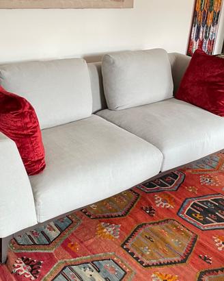 Divano Oliver flou lineare 250 cm in lino grigio