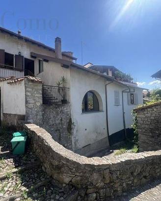Casa indipendente di 170 m² con 5 locali a Tremezz