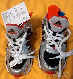scarpe Adidas nuove m.30