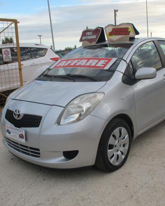 Toyota Yaris 1.0 5 porte 85.000 KM (NUOVA)