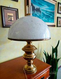 lampada in madre perla 