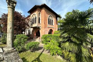 CASA SEMINDIPENDENTE A TORTONA