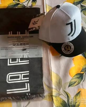 Sciarpa e cappellino Juventus