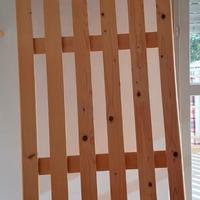 Tavola in legno per letto