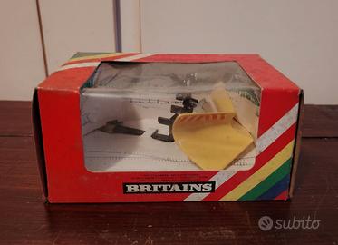 Britains vari mezzi  e accessori 