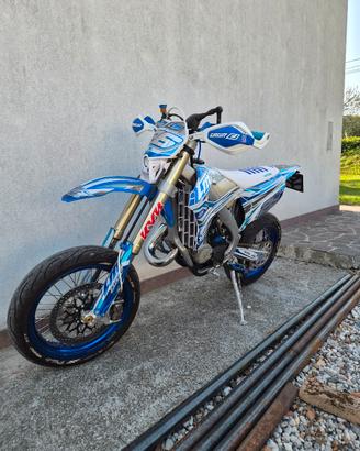 TM SMR 125 2024 biposto