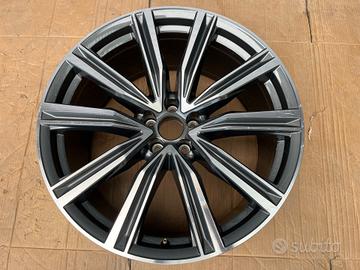 Cerchio da 21 originale Audi Q8