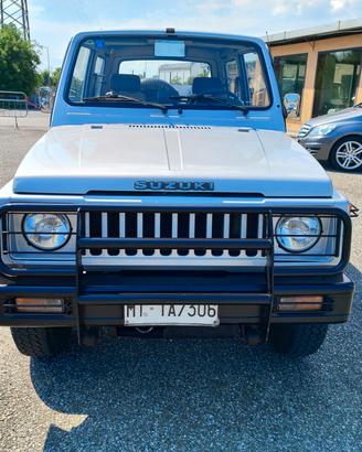 Suzuki SJ 410 SJ410 Berlina De Luxe