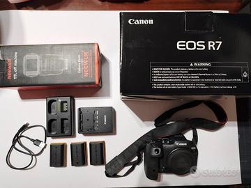 CANON R7 CON 18-150 +ACCESSORI KIT COMPLETO 