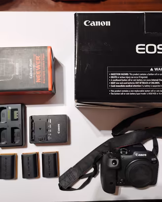 CANON R7 CON 18-150 +ACCESSORI KIT COMPLETO 