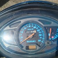 scooter Suzuki sixteen 150