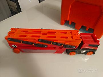 Pista hotwheels  e bisarca.