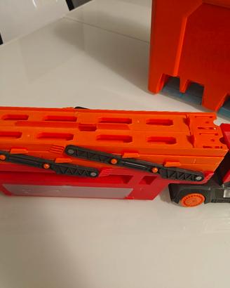Pista hotwheels  e bisarca.