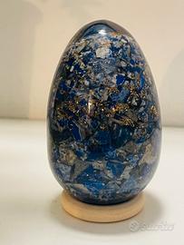 Uovo in orgonite di lapislazzuli 7 cm -cristalli