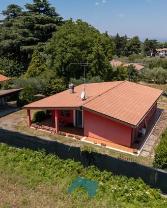 San cesareo:villa indipendente