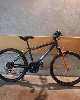 Mountain bike per ragazzi dagli 8 ai 13 anni