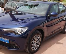Alfa Romeo Stelvio 2.2 Turbodiesel 160 CV AT8 RWD 