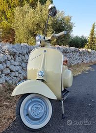 Vespa L 1969 restaurata