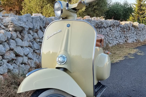 Vespa L 1969 restaurata
