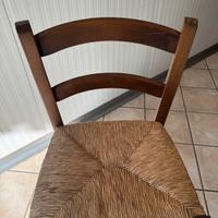 Sgabelli legno e pagoia