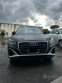 Fari Audi Q2 mod restyling full led