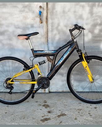 Mountain bike con sospensione Upper Track