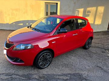 LANCIA Ypsilon 1.0 FireFly S&S Hybryd Gold